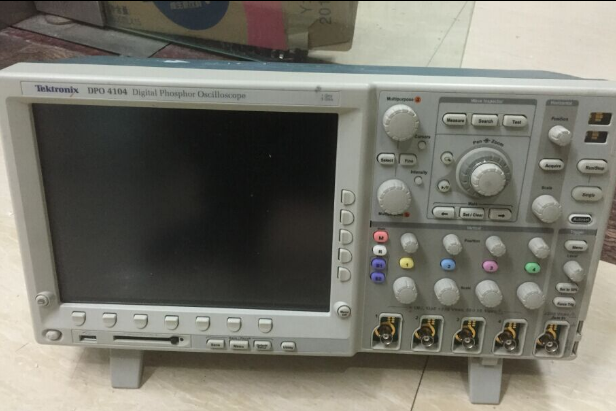 Tektronix泰克DPO4104数字示波器租售回收