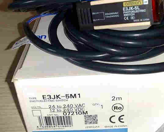 欧姆龙光电开关.jpg