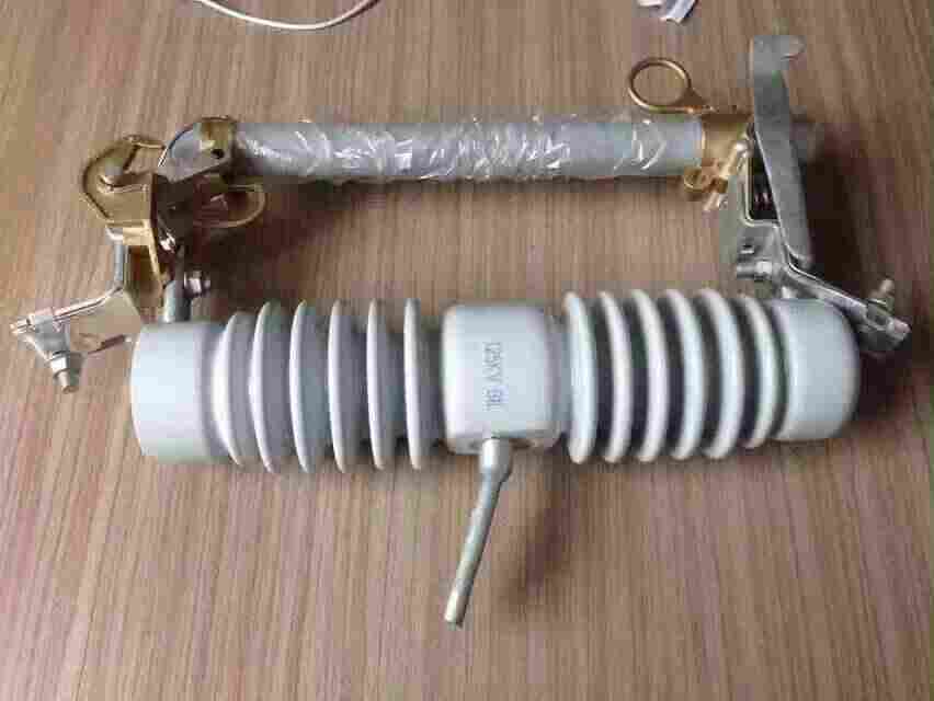 跌落式熔断器PRWG2-35/100A