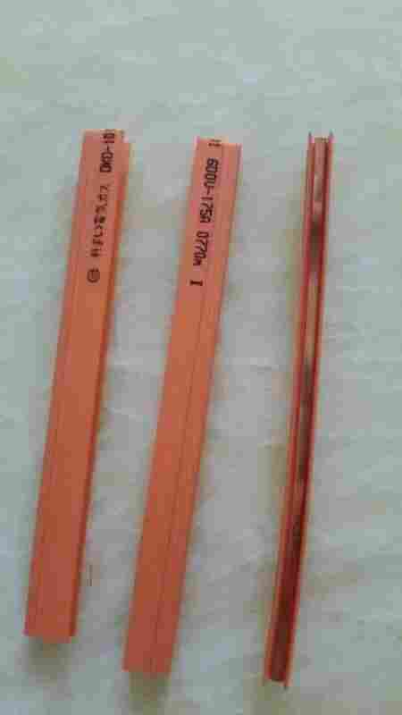 1499394273694270.jpg 单极无接缝滑触线图片.jpg