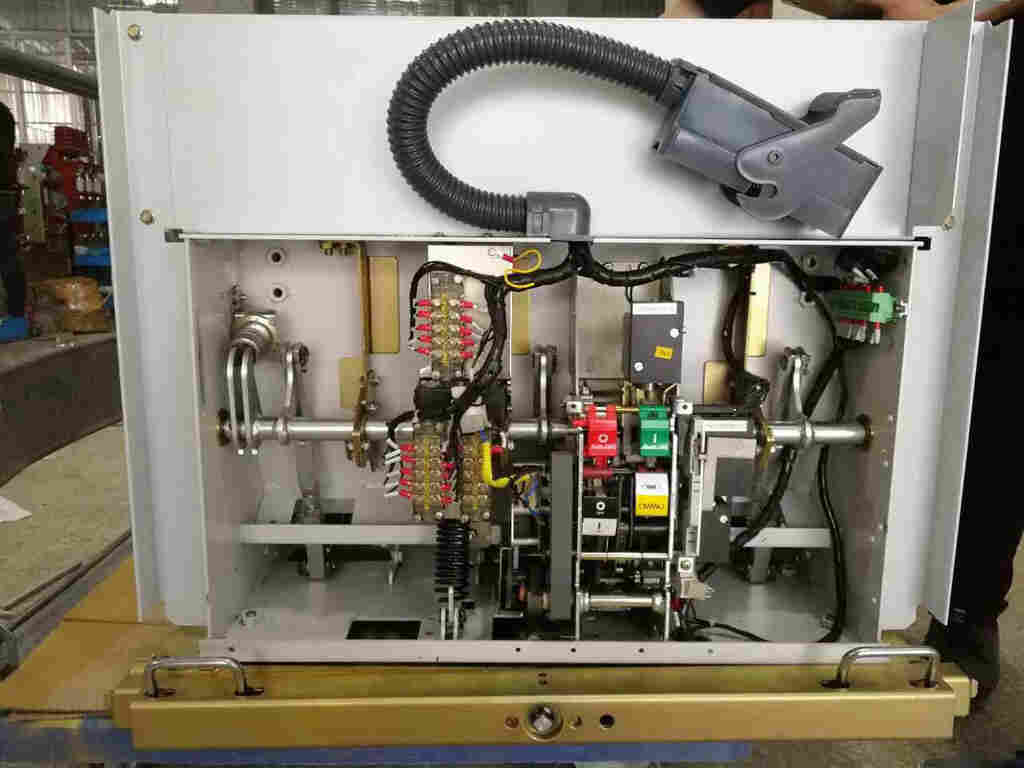 VD4-24/20-25ABB真空断路器有