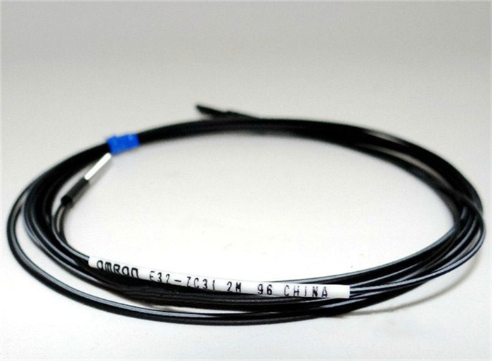 E32-D11R-2M欧姆龙光纤传感器