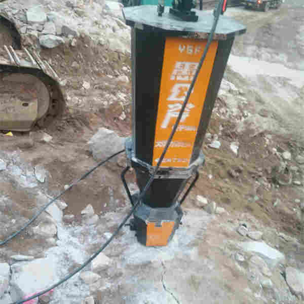 茂名工程建设岩石混凝土破除设备施工效果