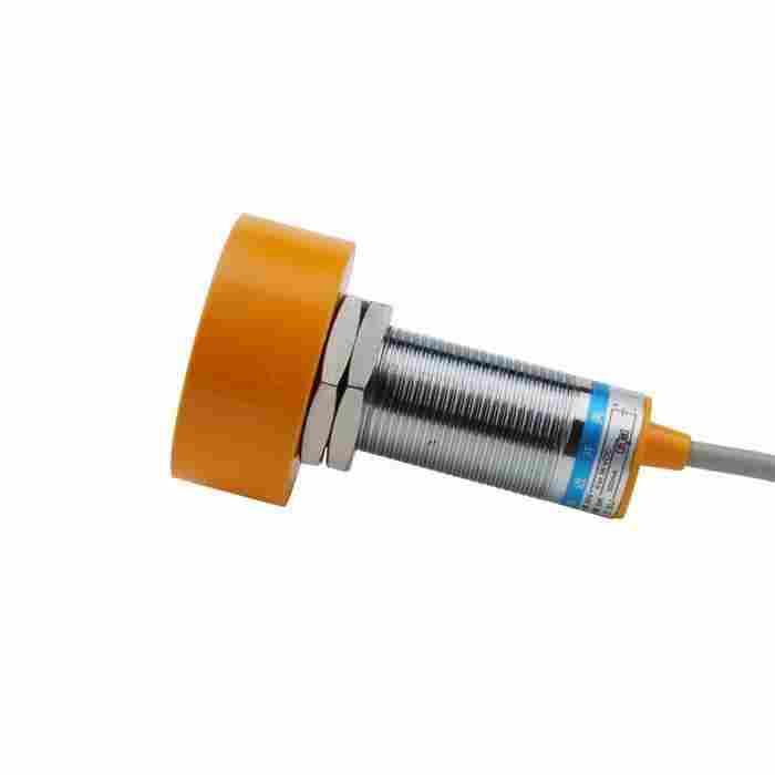 欧姆龙TL-N20MD1直流三线方形接近开关