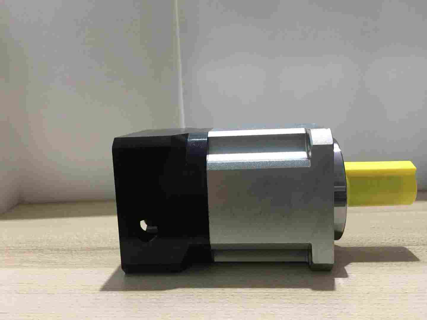 90度直角行星减速机AD200-020-P1