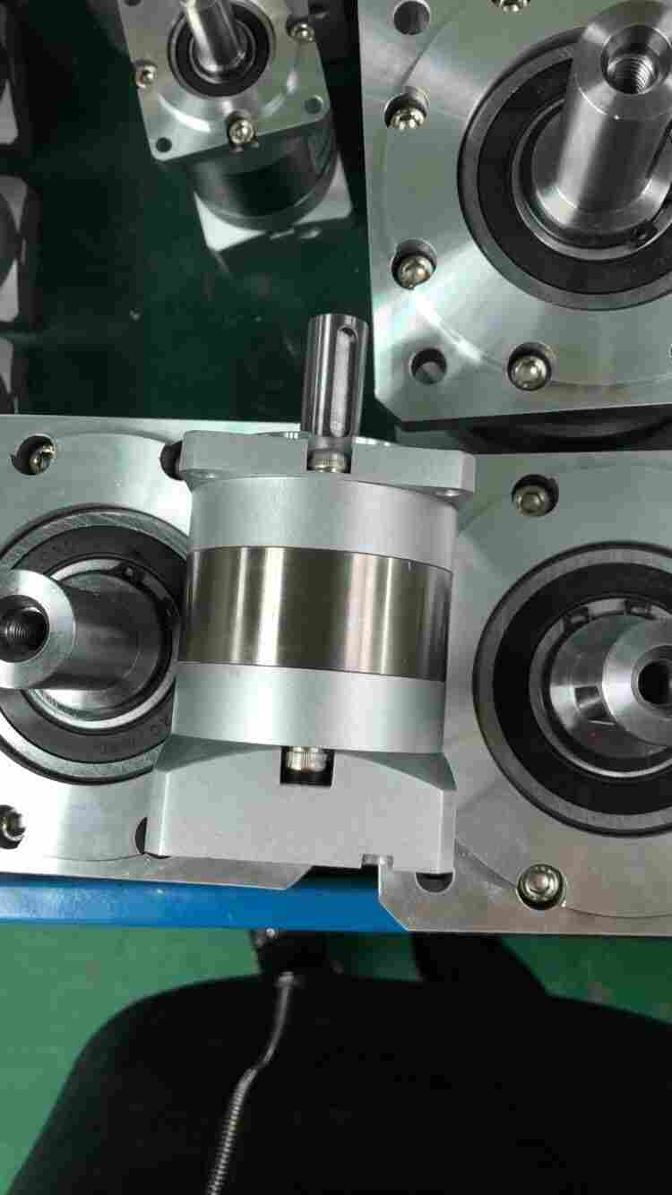 PB142-5精密行星齿轮减速机