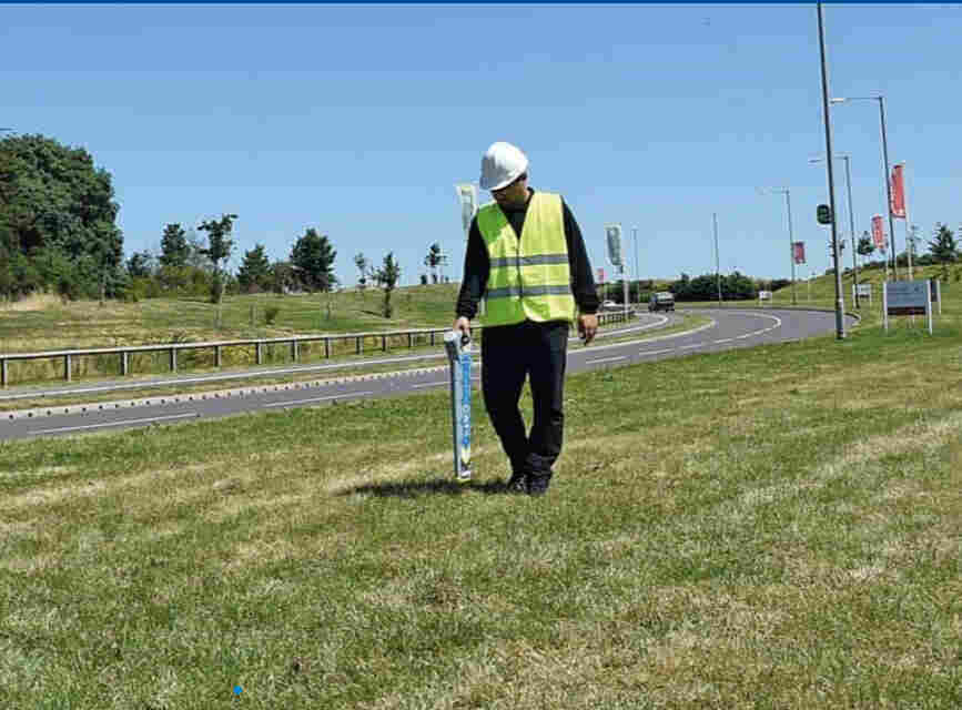 探底雷达RD8100和PCMX检测管道防腐层损坏区别