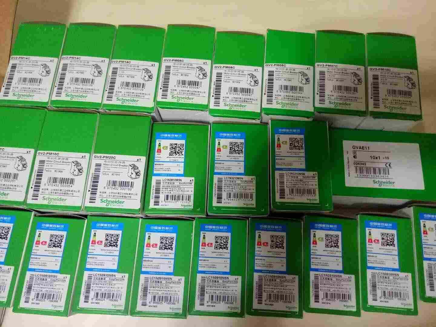 无锡施耐德全系列断路器一级代理商