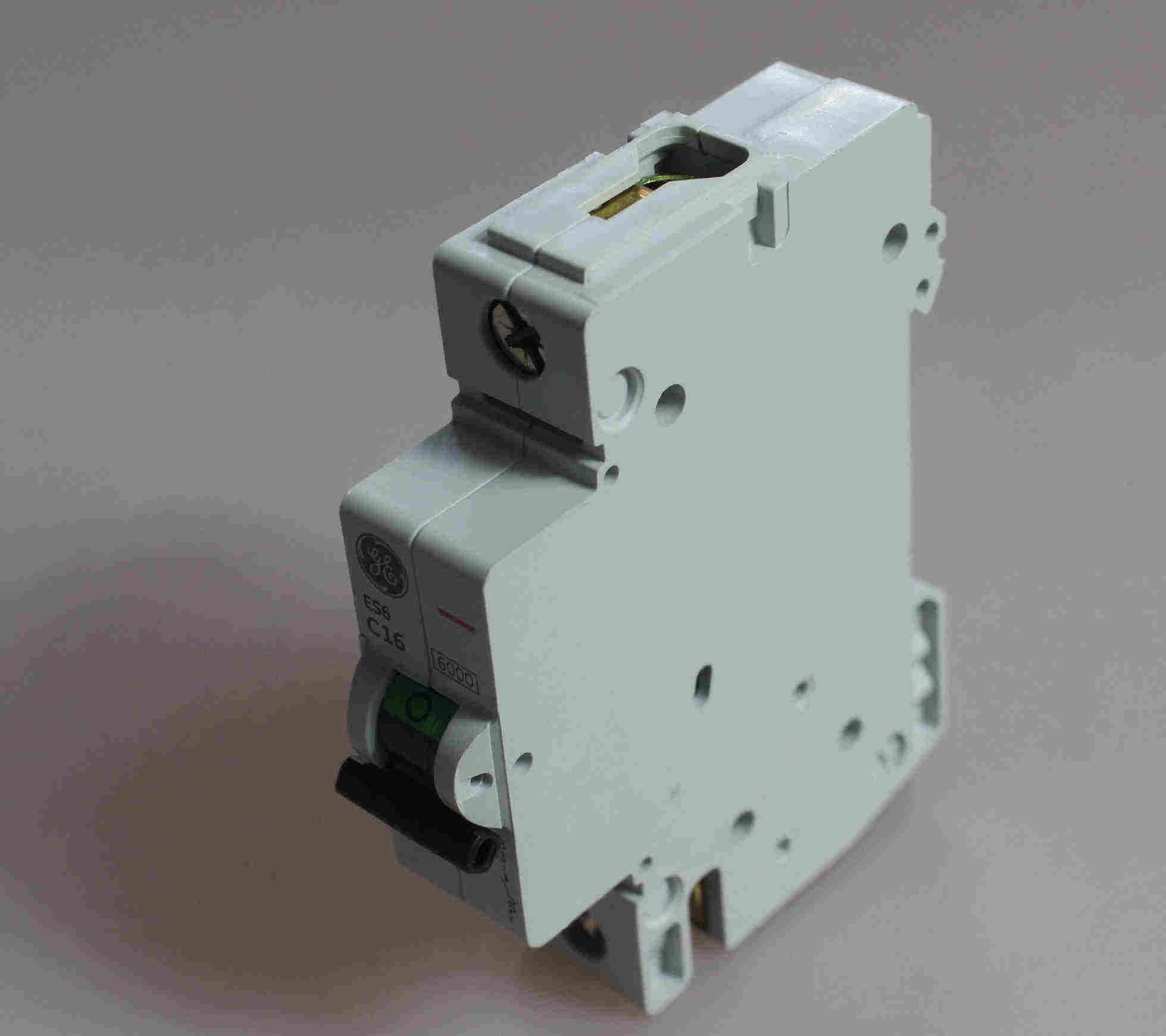 GE小型断路器G101B32