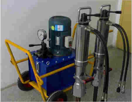 液压爆破分裂岩石 岩石劈裂机 岩石分裂机