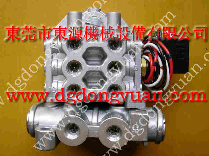 厦锻 冲压自动喷油机,VA08-523油泵 找 东永源