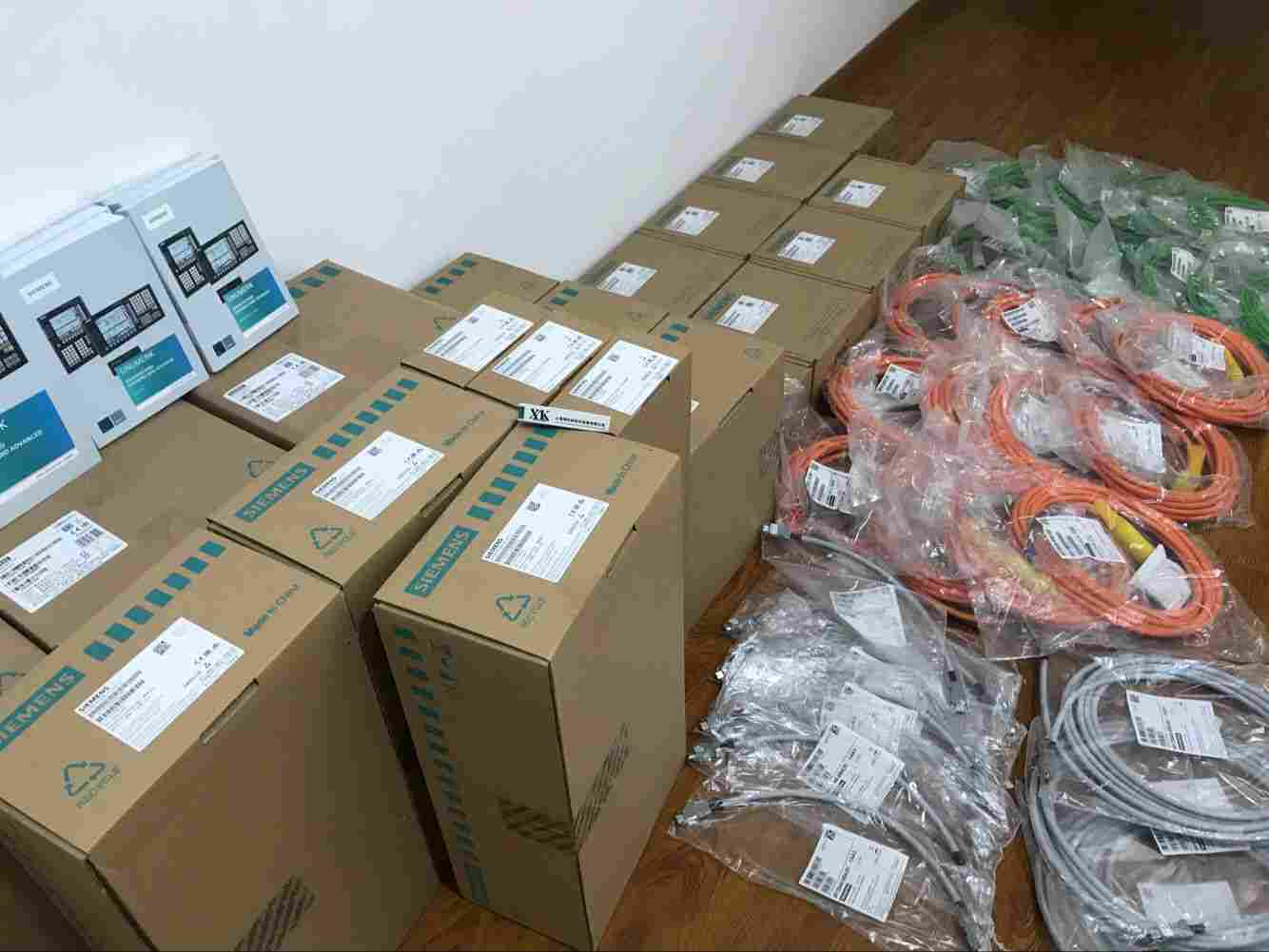 1565069978815508.jpg 全新西门子808D数控系统代理商