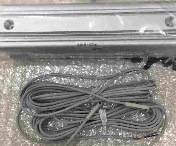 内置磁环CDM2XB20-150Z低速气缸CXSM20-25