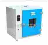  303A-5电热恒温培养箱