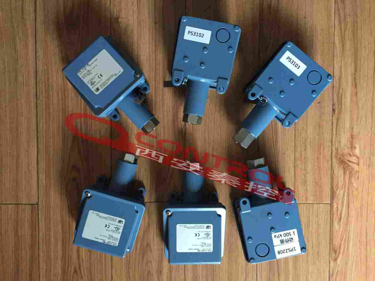 H100-703 J120-703 美国UE原装进口开关 大量现货-西安秦控