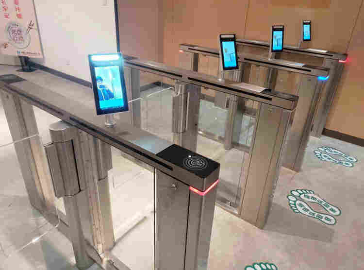 人脸识别通道闸消费系统