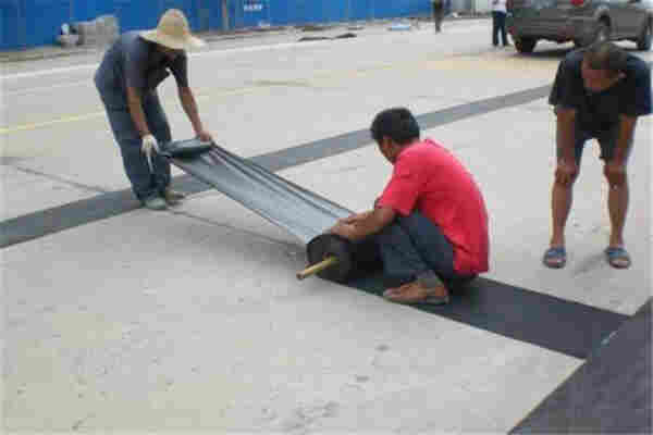 防裂贴（贵州路面抗裂贴）