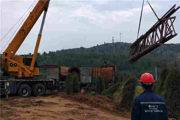 临夏单立柱制作厂家-只为广告塔更