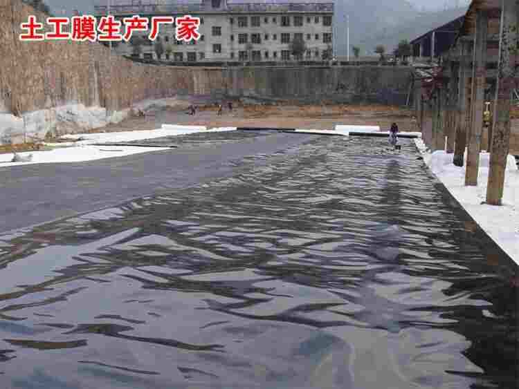 乌鲁木齐复合土工膜价格——厂家里