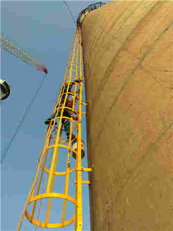 兴化烟囱防腐安装爬梯护网——施工企业 