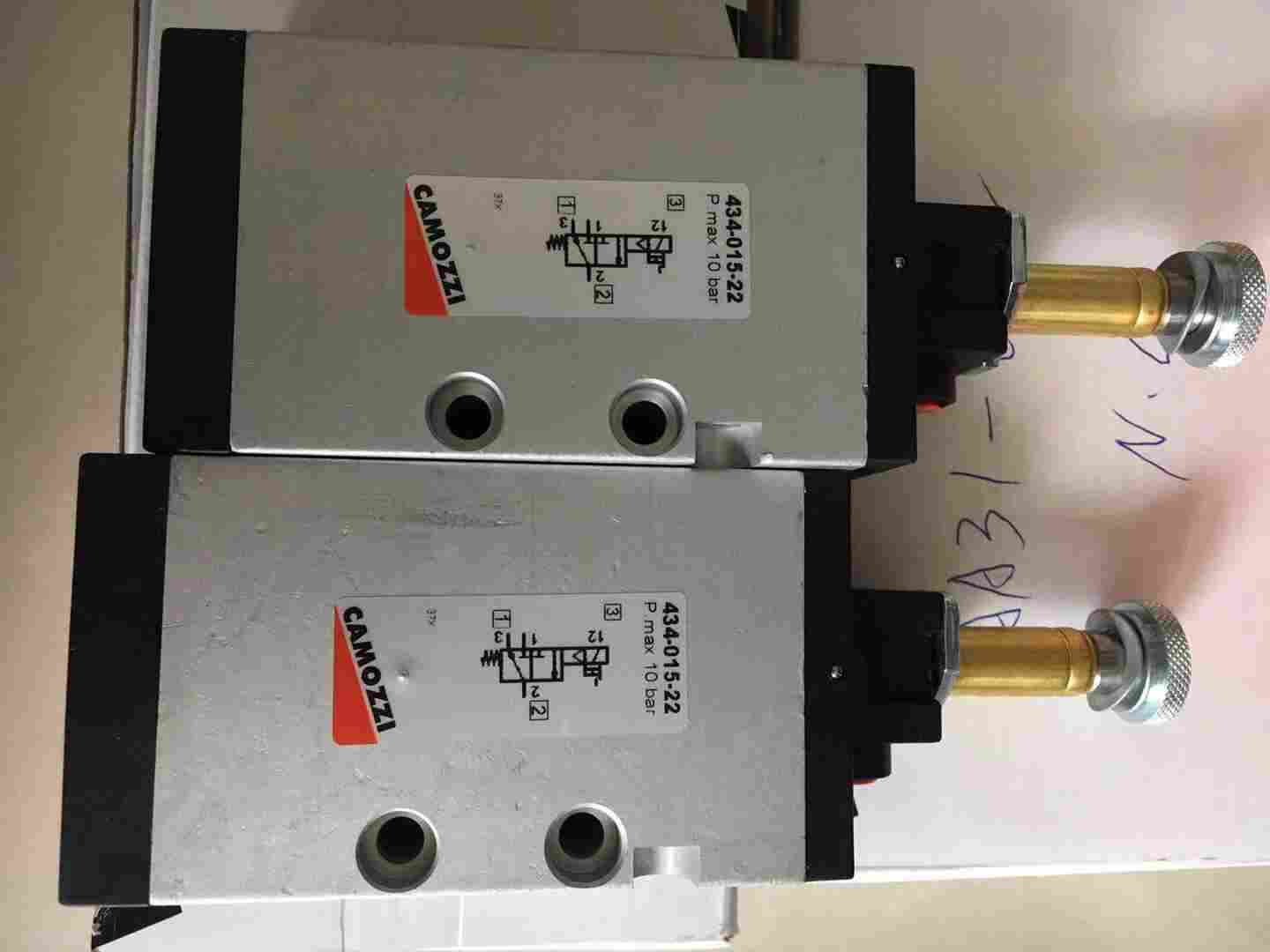 产品信息意大利康茂盛电磁阀454-015-22-G73