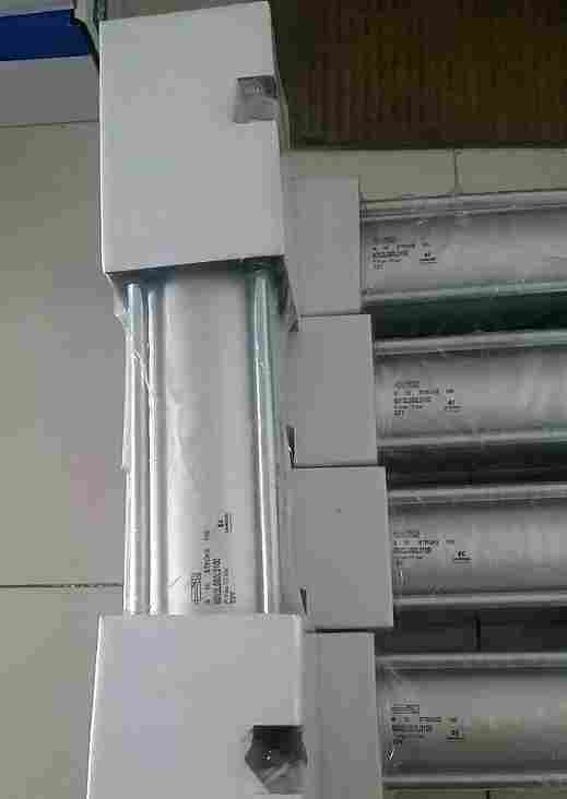 1575429111487239.jpg 选用方法:意大利康茂盛不锈钢气缸25N2A20A120