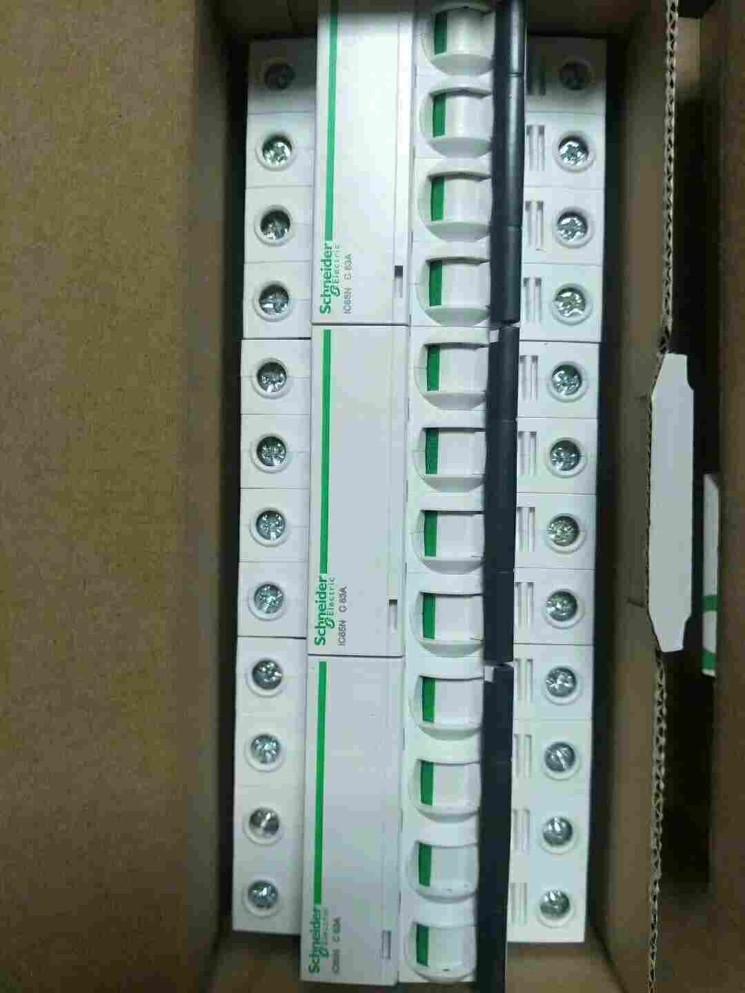 广州施耐德一级代理商