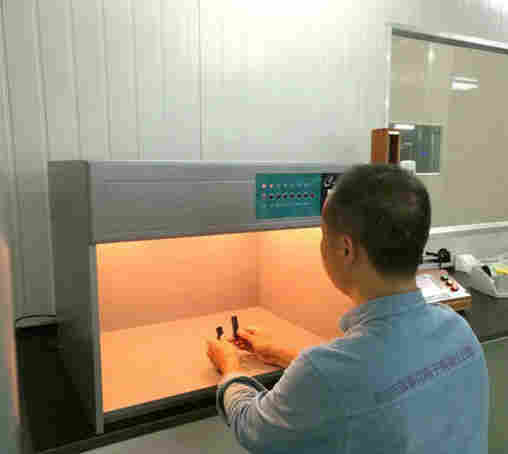 新泰CWF对色灯箱LED灯管制造工厂