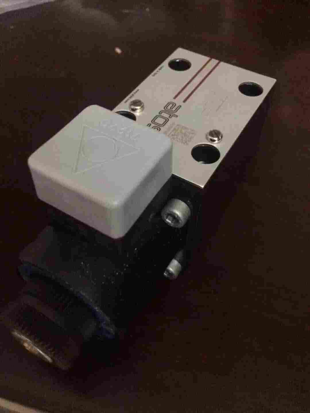 ：液压阀DSG-01-2B3-L格