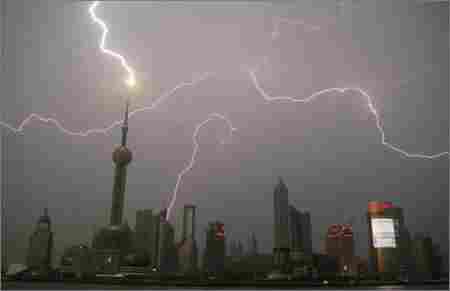 石嘴山烟囱安装避雷针-防雷技术资讯