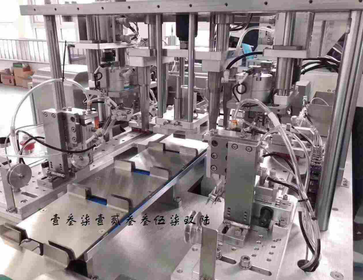 一托二外耳带平面口罩机