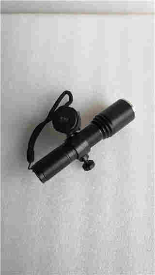 NBL103 NBL103佩戴式强光防爆电筒