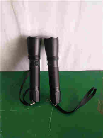 BAM810A BAM810A充电强光手电