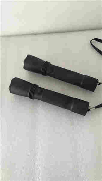 BAM810A BAM810A充电强光手电