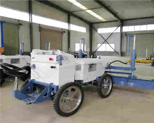 战狼四轮激光摊铺整平机