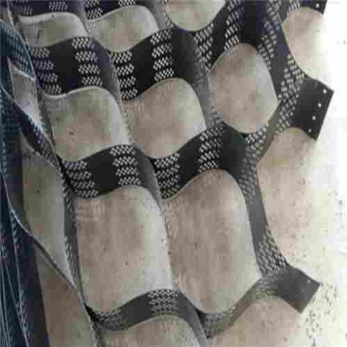 （护坡植草蜂巢格室--土工格室厂家)---洛阳