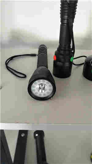 CYGL6046便携信号手电