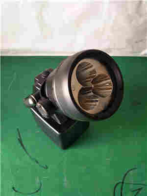 便携式防爆强光灯SPY663