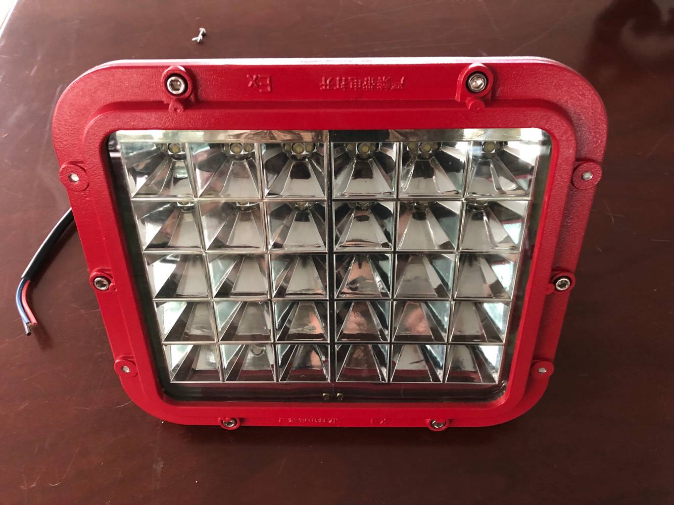 泉州防潮LED工厂灯FAD-E50B1-50W壁式价格实惠