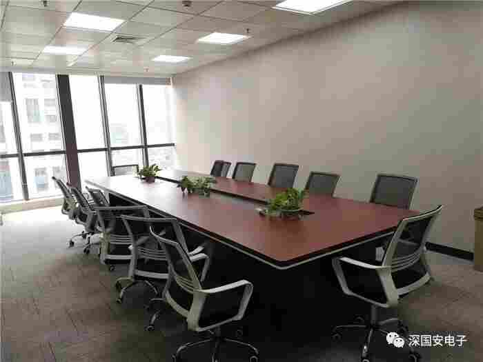 1585722633163421.jpg 深国安乔迁后马上再添三荣誉证书