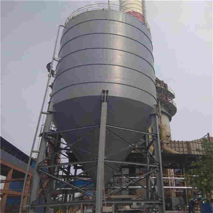 姜堰55米砖烟囱拆除——宏顺建设