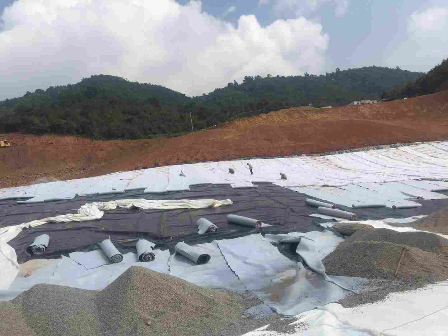 云南大理复合土工膜—两布一膜云南大理复合土工膜—水池水库防渗膜云南大理