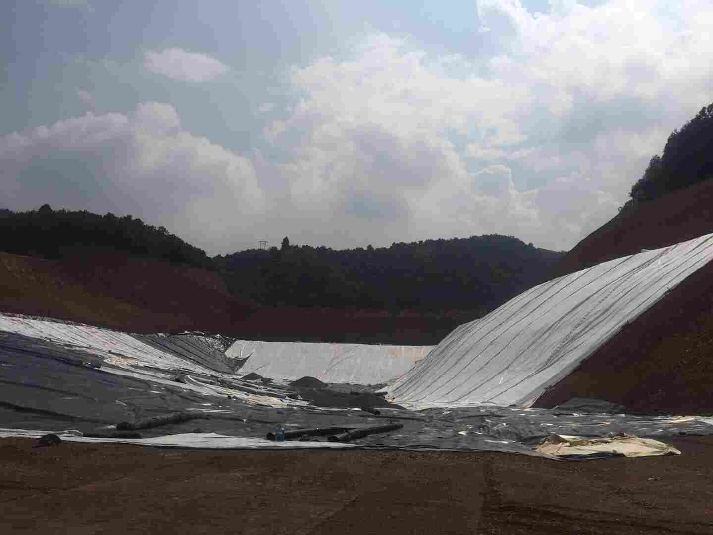 沧源复合土工膜—一布一膜沧源复合土工膜—水池水库防渗膜沧源
