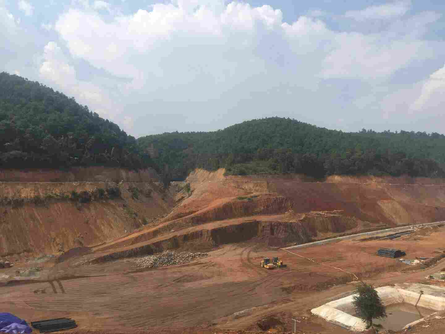 昭通绥江防渗不漏膜—两布一膜昭通绥江防渗不漏膜—水池水库防渗膜昭通绥江