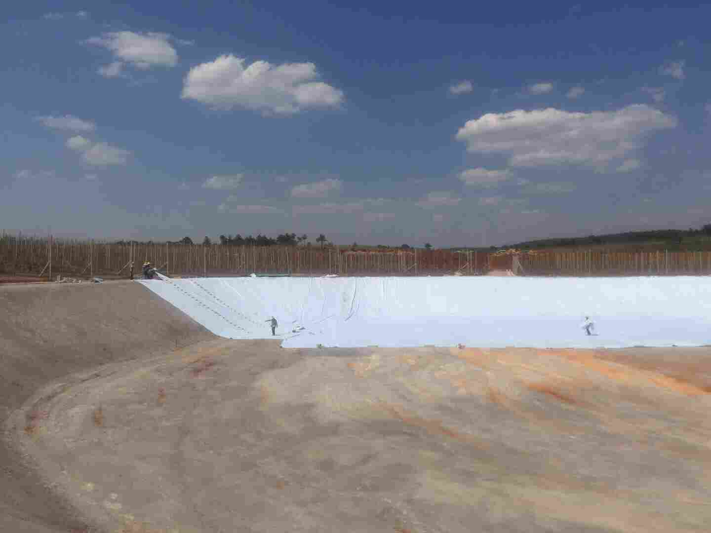 云龙HDPE土工膜—HDPE土工膜什么价HDPE土工膜糙面hdpe土工膜		