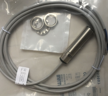 出售；巴鲁夫balluff感应式传感器BES0062 BES M12MI-PSC40B-BP03 