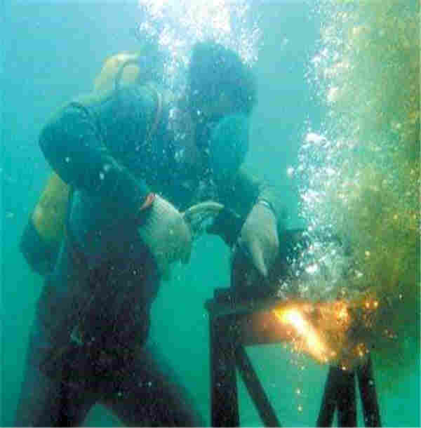 七台河市--（水下钻孔公司大坝水下探伤）