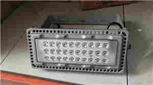 防震型LED投光灯GS7201C-L100W