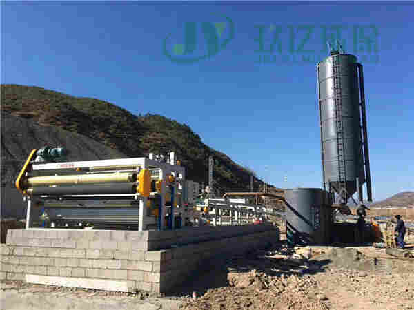 机制砂污水干排机   机制砂污水挤压机   机制砂污水挤干机