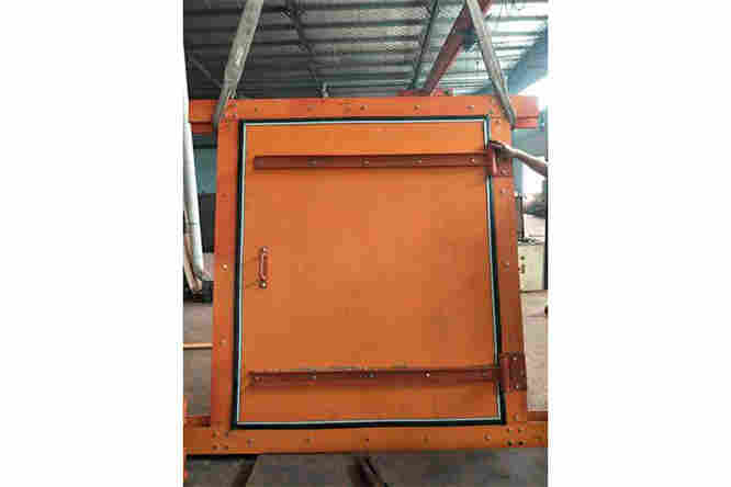  高强度覆膜竹胶板矿用风门性能特点说明